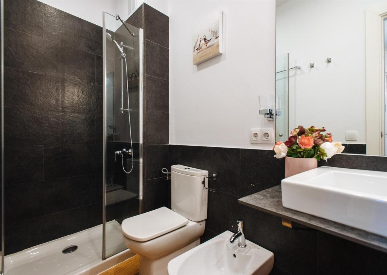 Feijoo Suite Apartment Seville Exterior photo