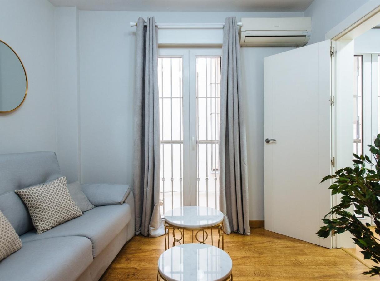 Feijoo Suite Apartment Seville Exterior photo