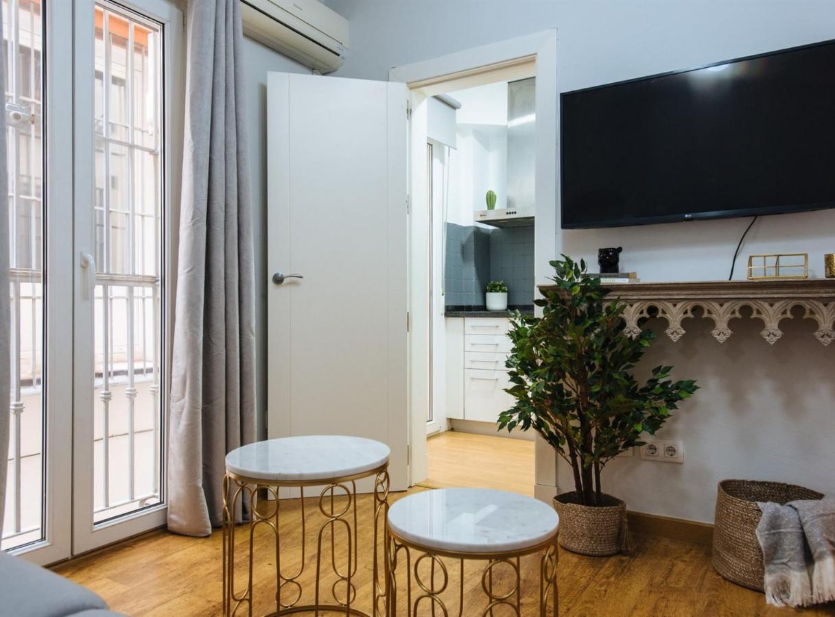 Feijoo Suite Apartment Seville Exterior photo